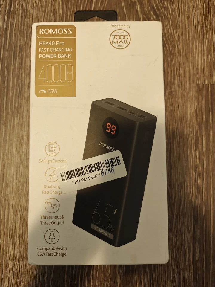 Banco de alimentación cargador portátil Romoss 40000 mAh 65 W carga rápida paquete de baterías de respaldo Foto 3 de 4