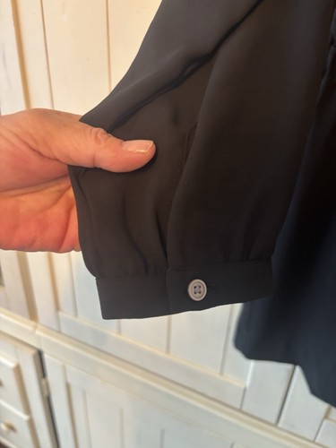 Ann Taylor LOFT schwarze Langarm Shorts Strampler Reißverschluss hinten Größe Small - Bild 7 von 8