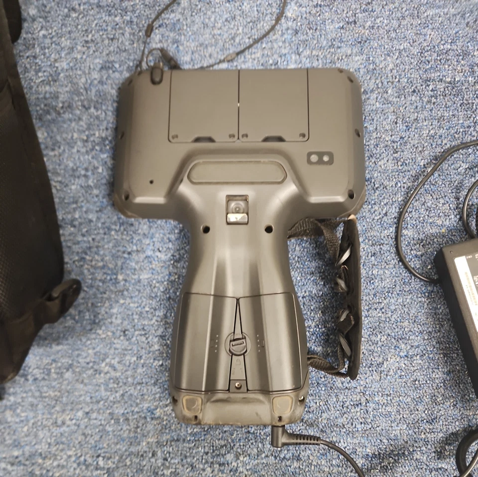 Trimble TSC7 Controller (Used & Reset) - image 3 of 4