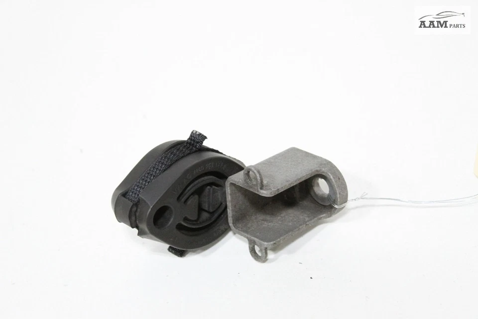 AUDI A5 QUATTRO 2018-2024 TUBO DE ESCAPE TRASERO DERECHO AISLADOR SUSPENSIÓN Y SOPORTE OEM Foto 3 de 4