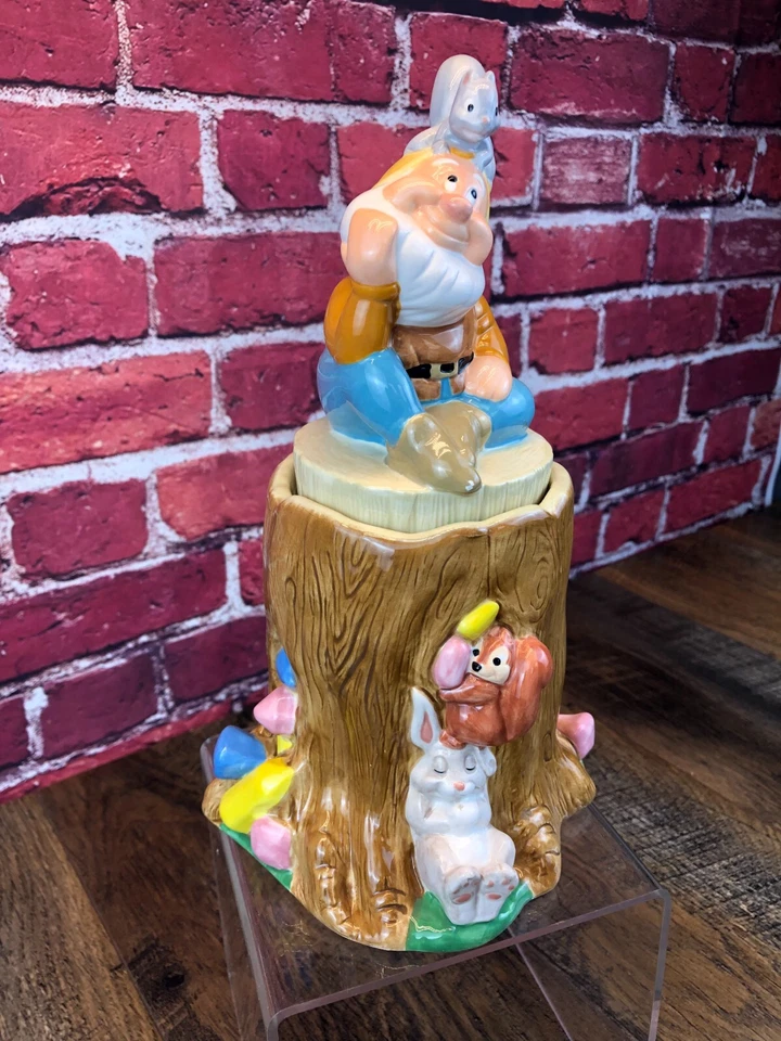Usado - TREASURE CRAFT DISNEY SNOW WHITE & SEVEN DWARFS HAPPY Treat / tarro de galletas Foto 3 de 4