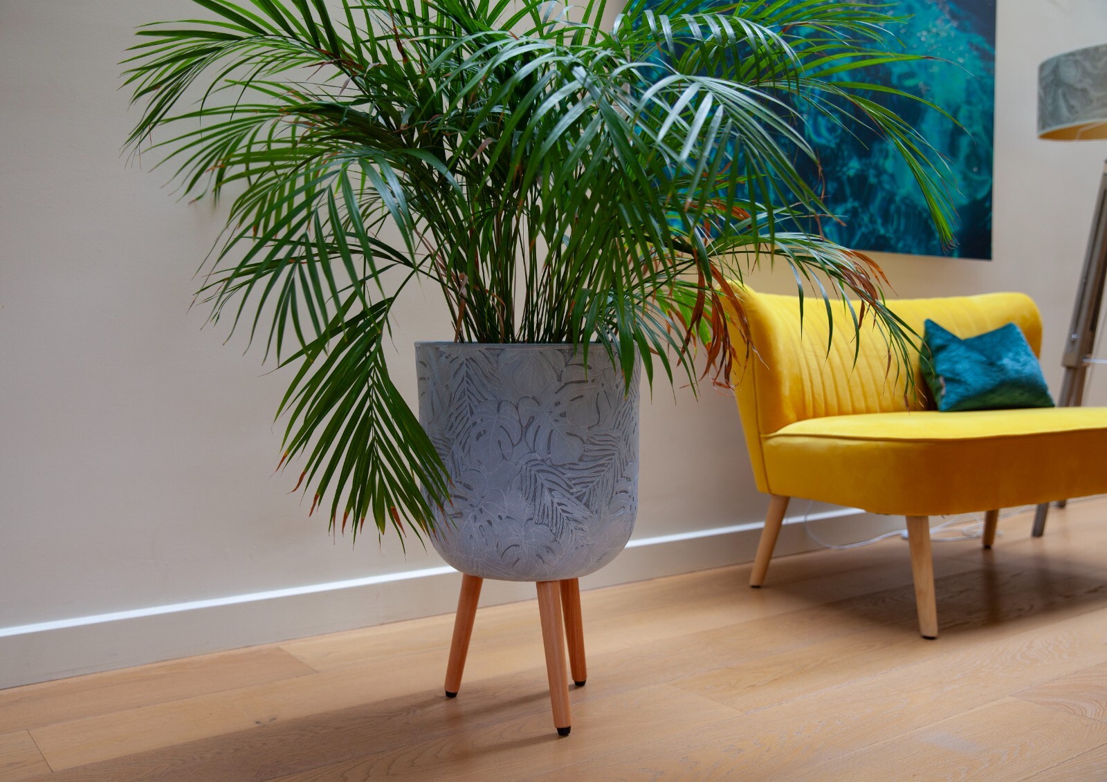 35cm Tropical Patterned Planter on Legs - Grey - Indoor Plant Pot Stonelite