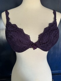 VICTORIA&rsquo;S SECRET VINTAGE ORIGINAL MIRACLE BRA LACE SET RED AND PURPLE 36C