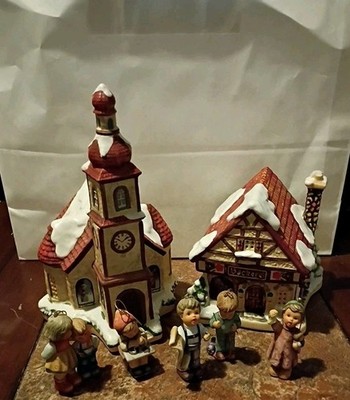 M J Hummel ''Heavenly Harmony'' House ''Village Bakery'' & 5 Hummel Ornaments 