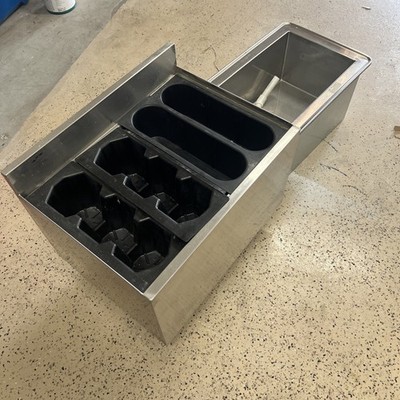 24  Wide Undercounter Bar Bottle Well And Single Pan Iced Drop In With Drain Use