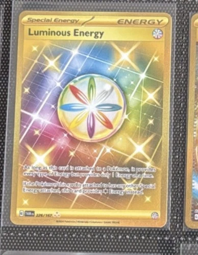 Luminous Energy Hyper Rare 226/167 Sv06: Twilight Masquerade