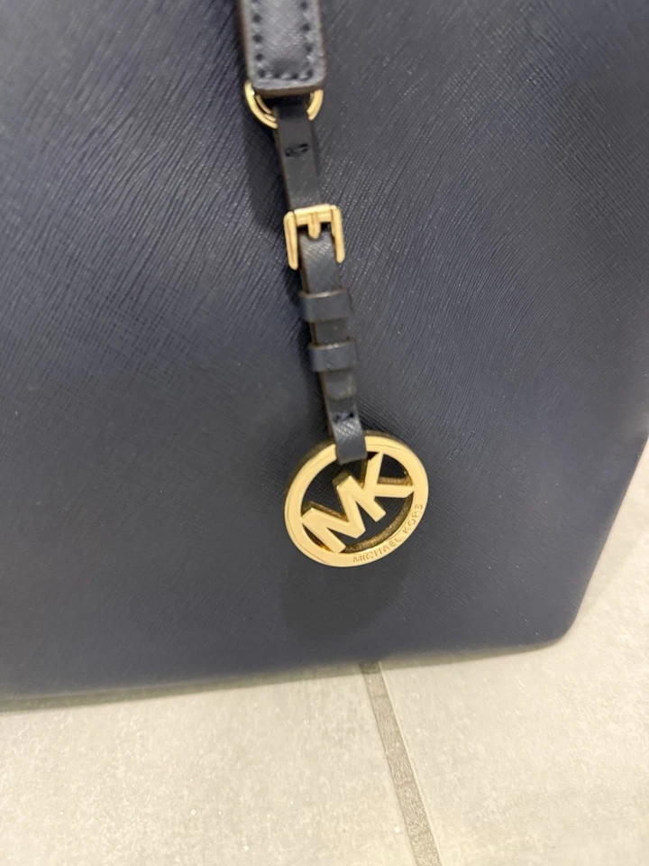 Michael Kors Jet Set Travel, foto 3 di 4