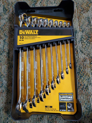 DeWALT 10 Piece SAE Combination Wrench Set DWMT72167