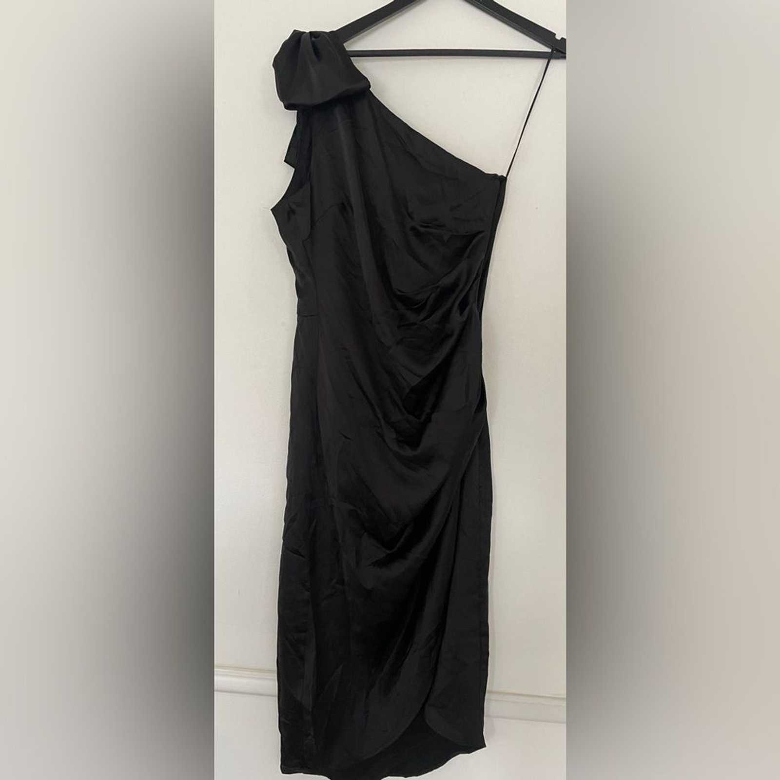 Nicole Miller Size 8 Satin One Shoulder Bow Dress