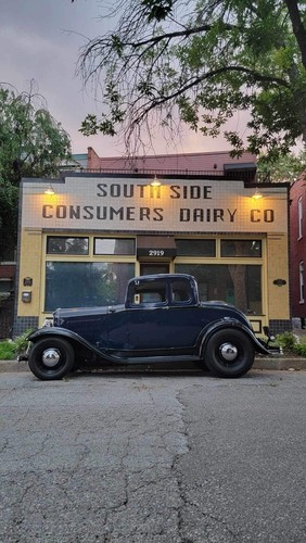 1932 Ford Coupe 5 Window - Picture 13 of 40