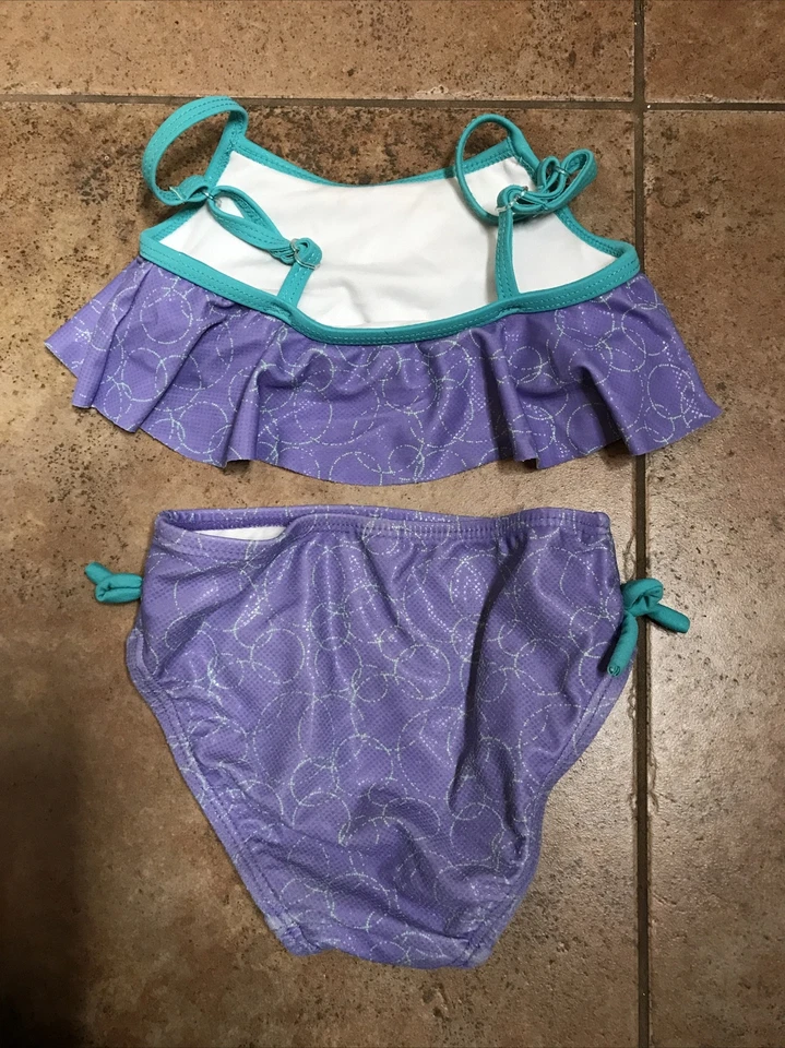 Traje De Baño Colección Disney 2 Piezas Bikini La Sirenita Ariel Talla 3 Usado en Excelente Condición Foto 3 de 4