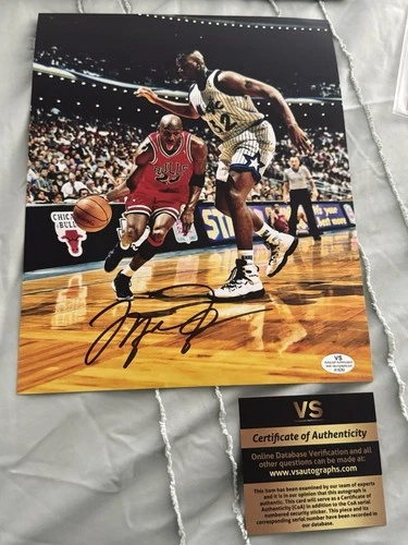 Michael Jordan Signed 8 X 10 Dribbling Pass Shaquille O’neal. Comes With Coa. !!