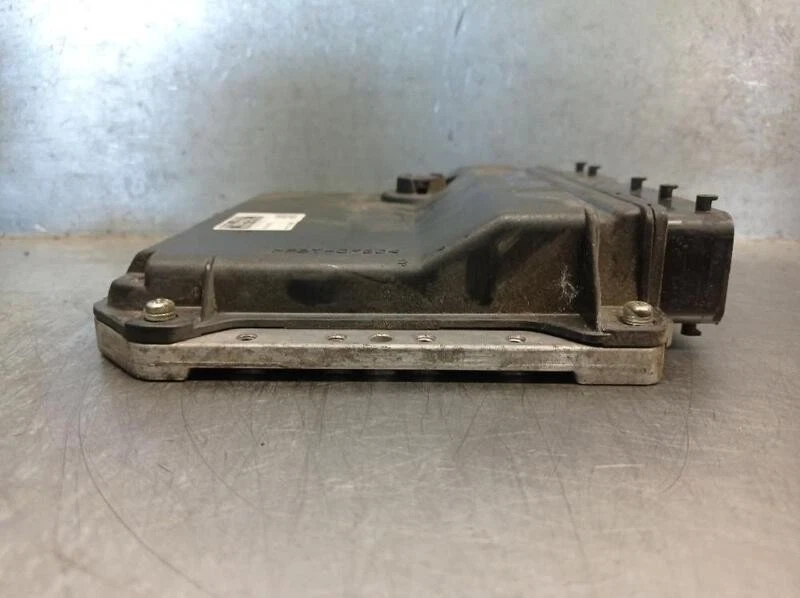 8966147210 centralina motore per TOYOTA PRIUS ( W3 ) 1.8 HYBRID (ZVW3 ) 5550283 - Immagine 3 di 4