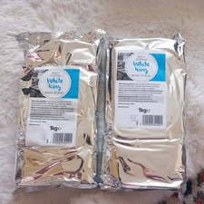 2 x White icing  PACKS BETTY WINTERS READY TO ROLL 1Kg BBE 04/27