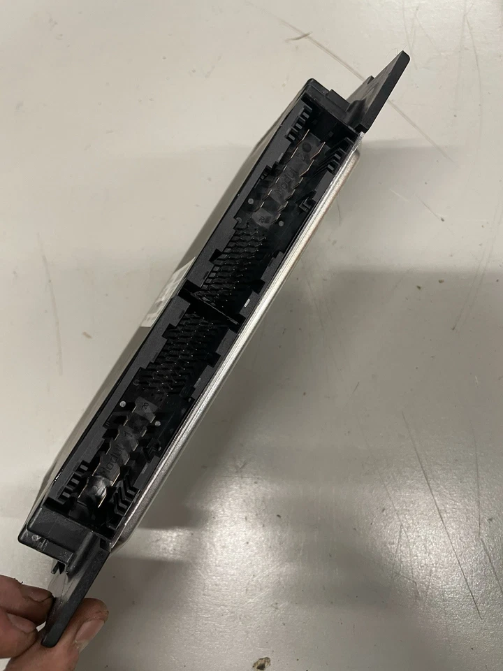 2006-2013 BMW E90 3 Series Footwell LCM Lighting Control Module 6135 9166734 - Image 4 of 4