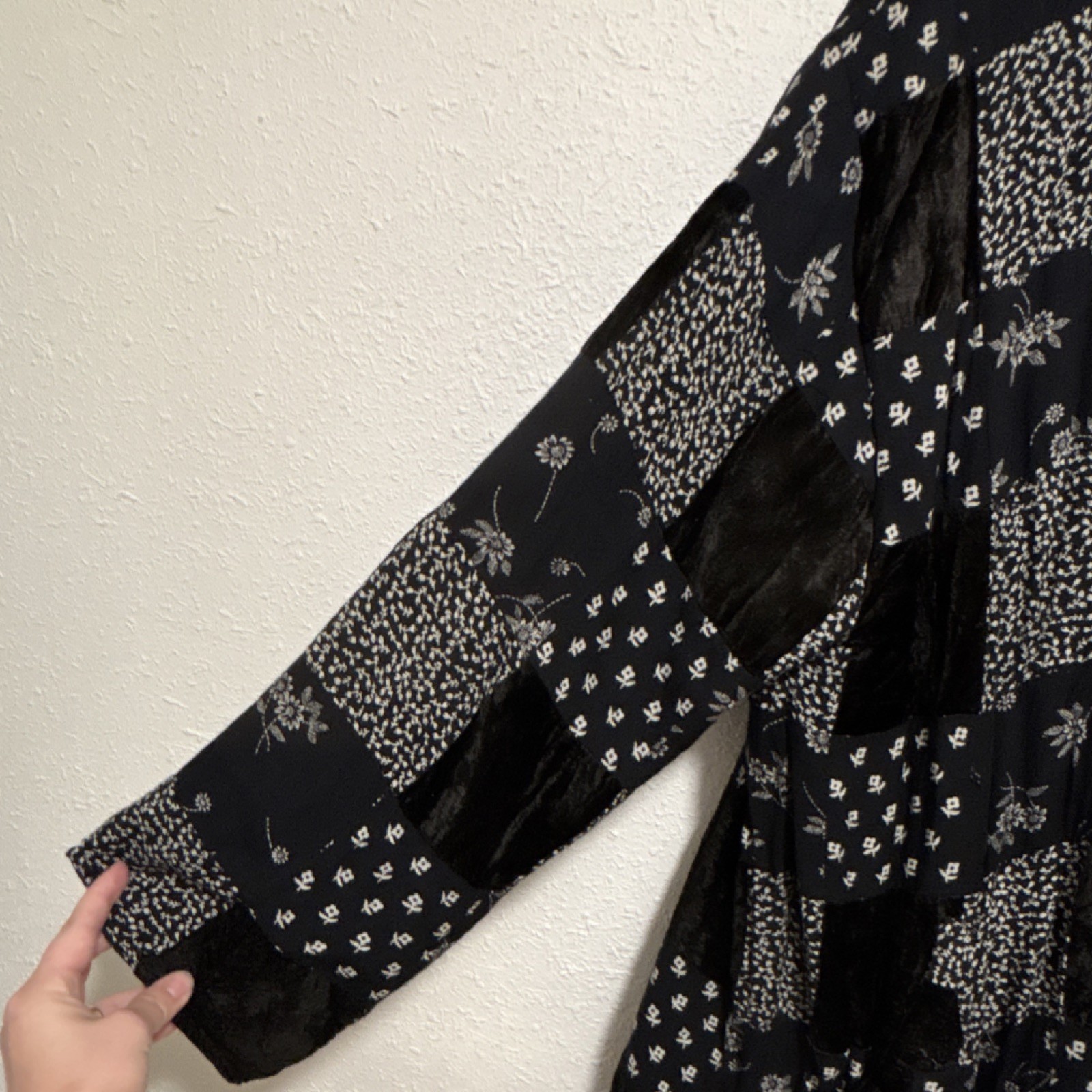 Silver Stream Patchwork Floral Jacket Black White… - image 2