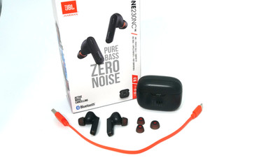 JBL Tune 230NC Pure Bass Zero Noise Bluetooth Earbuds Headphones + Box