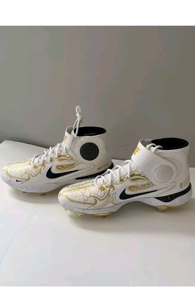 Nike React Alpha Huarache Elite 3 Mid Gold Baseball Cleats  display picture 3