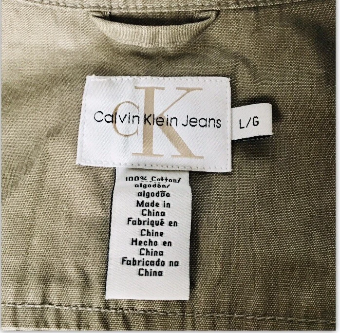 Trench coat CALVIN KLEIN grandes botões escondidos bege comprimento médio sensação de algodão encerado - Imagem 2 de 4