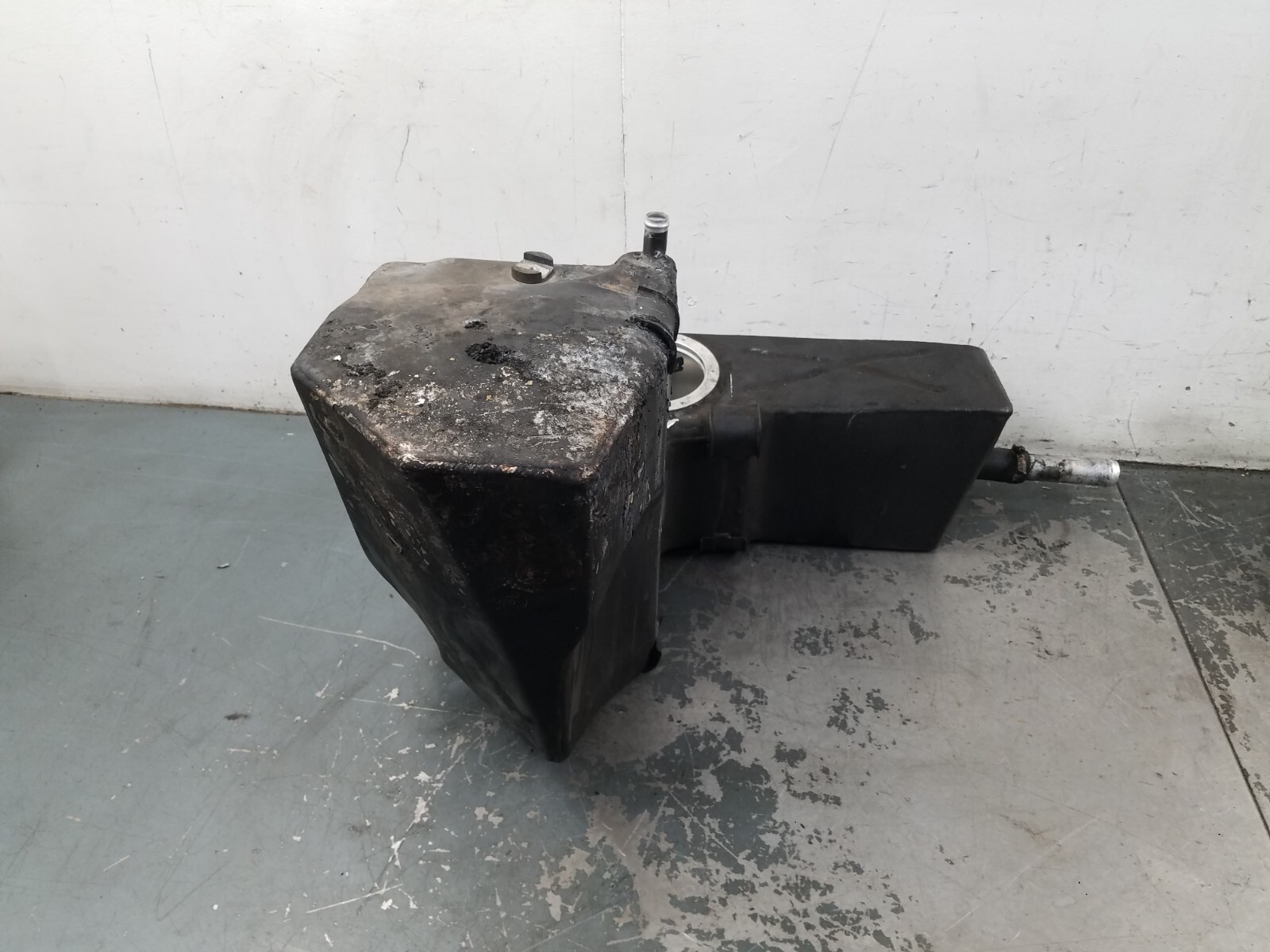2005 Lamborghini Gallardo Fuel Tank Set - ** #2070 H3