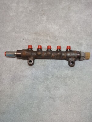 Case Sv185 Common rail and sensor. SBA131656010. Shibaura N4LDI. Sr175.