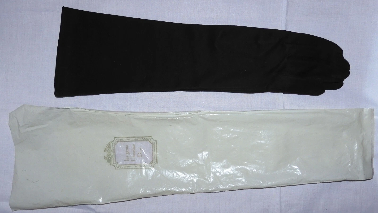 Gants de soirée formels noirs Christian Dior pour femme vintage jamais utilisés taille 61/2, housse d'origine