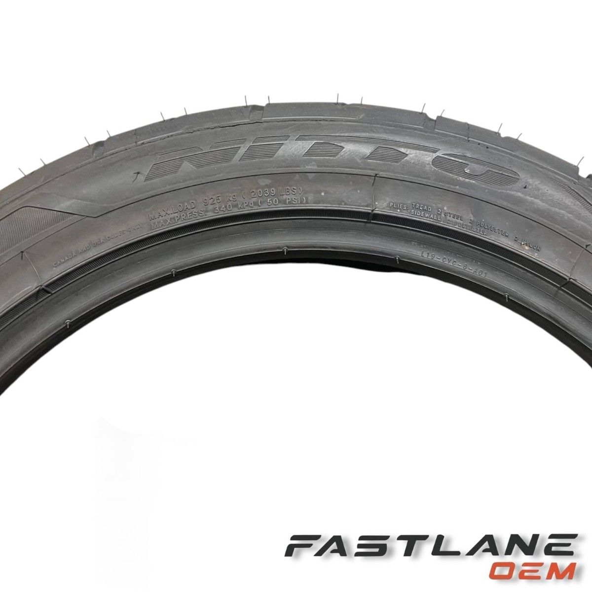 GENUINE TIRE NITTO NT555 G2 275/40/R19 105W DOT 0722 OEM 211090