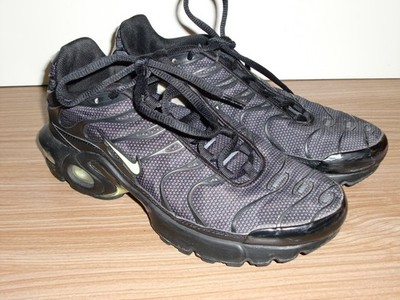 Nike Air Max Plus Gr. 38,5, schwarz Volt glow, UK 5,5 sgt. Zustand, AO 5435-002