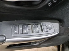 Lh Driver Side Front Door Window Switch 2019 Cherokee Sku#4284117