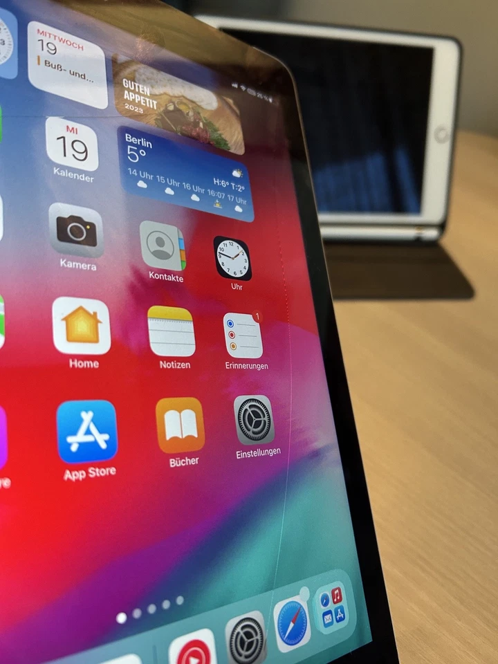 Apple iPad Air 2 32GB, WLAN + Cellular (Entsperrt), 24,64 cm, (9,7 Zoll) -...