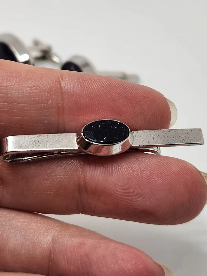 Juego de joyas vintage de gemelos y clip de corbata de piedra solar y plata de ley Foto 2 de 4