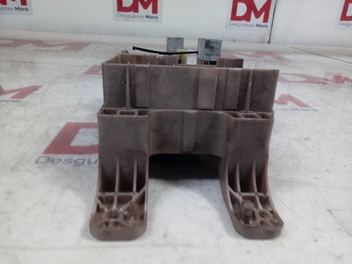 8264102040 Caja Reles/Fusibles para TOYOTA COROLLA (E12) 2006 6281608 - Imagen 4 de 5