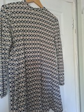 Sophisticated Ladies Dress Simple Unique Design Long Sleeve Black & Cream Triang