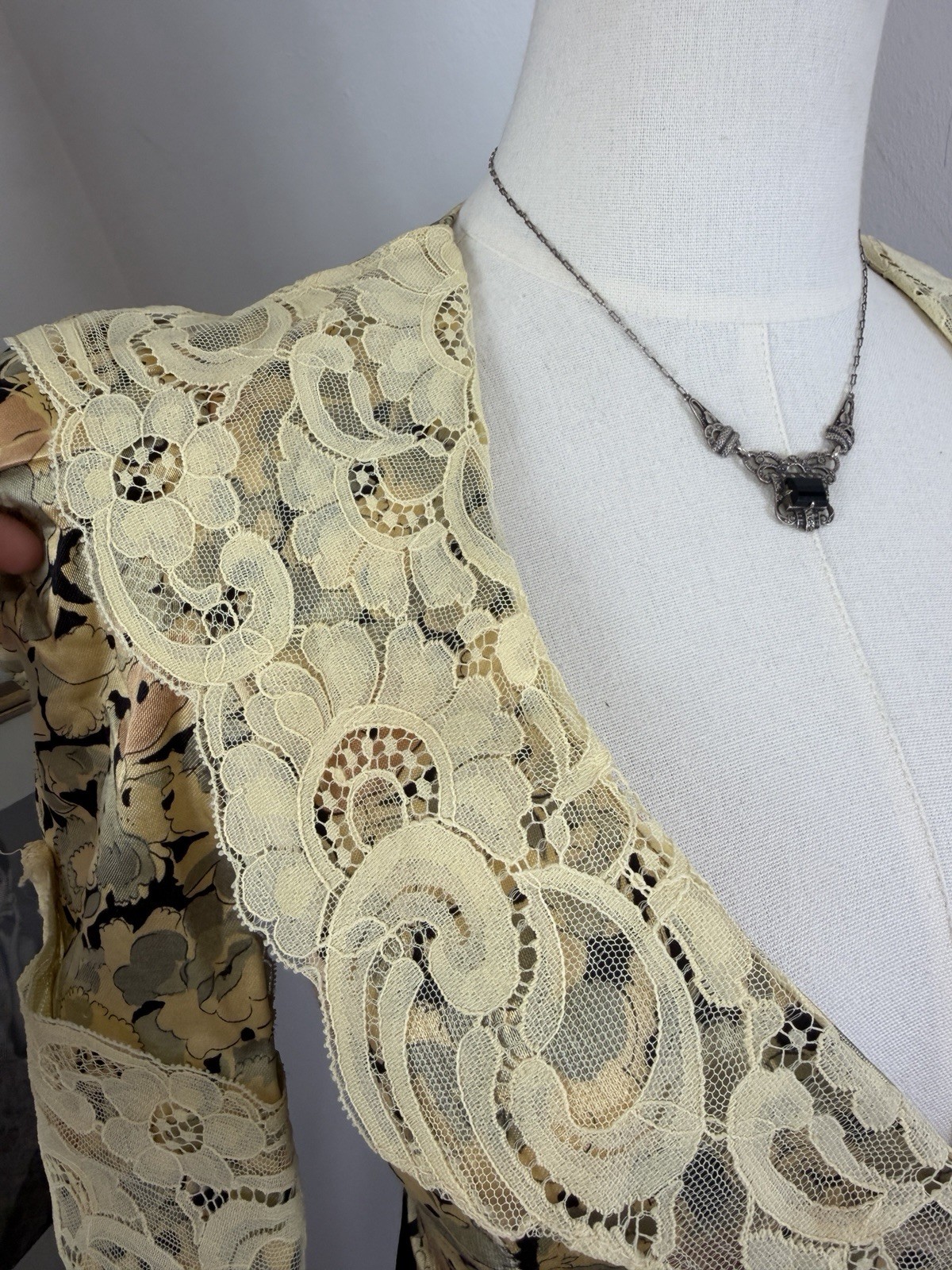 1970 BIBA shirt jacket ornate silk satin yellow top rare gold label image 3