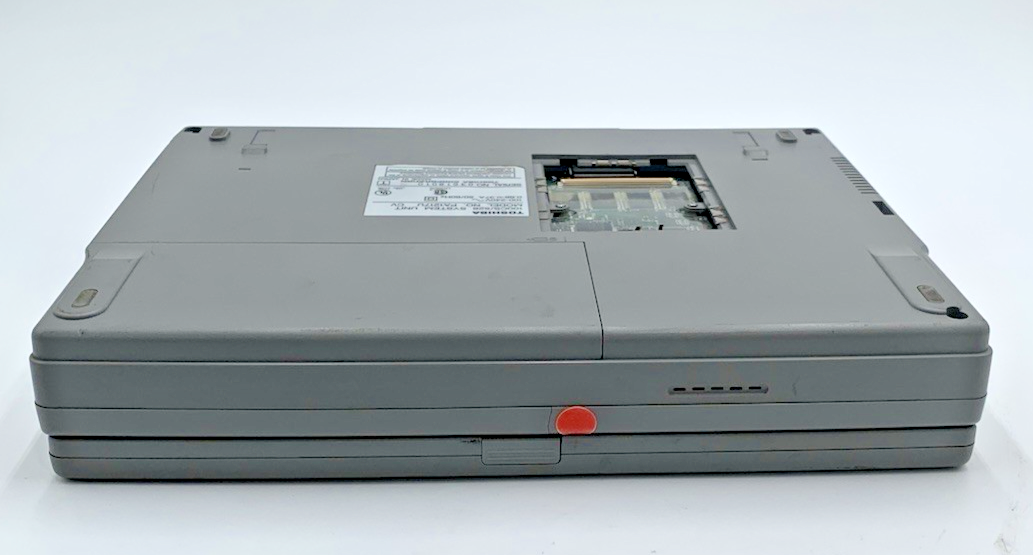 Toshiba Satellite 100CS PA1217U Intel Pentium I VGA Compatible 8MB