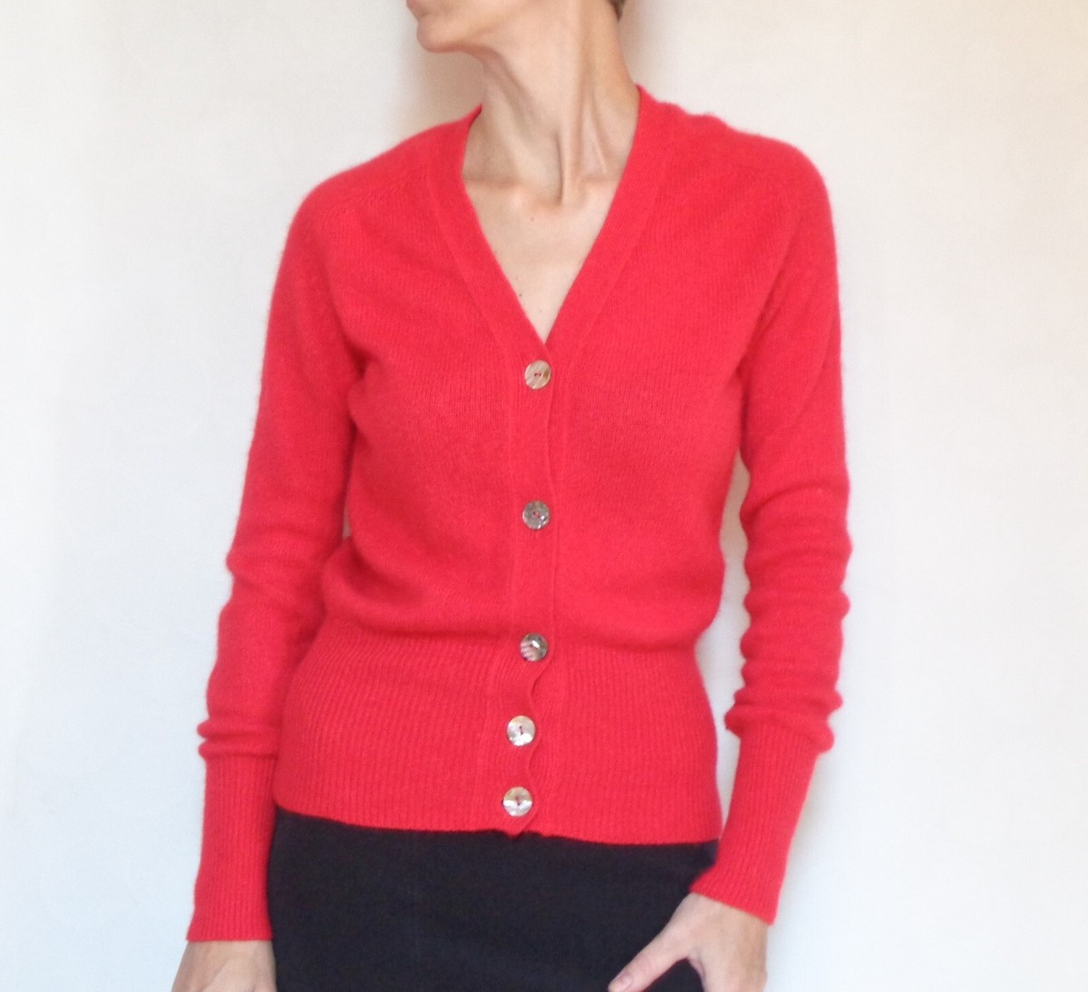 Ladies wool v neck cardigan Red cashmere pullover Soft Fluffy Lana Angora M  size