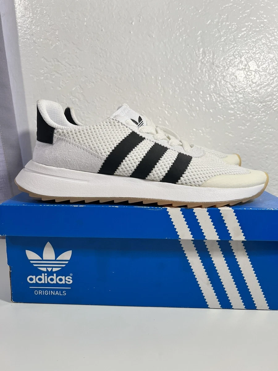 adidas Women s Originals Flashback Runners White Size 6.5 Sneakers