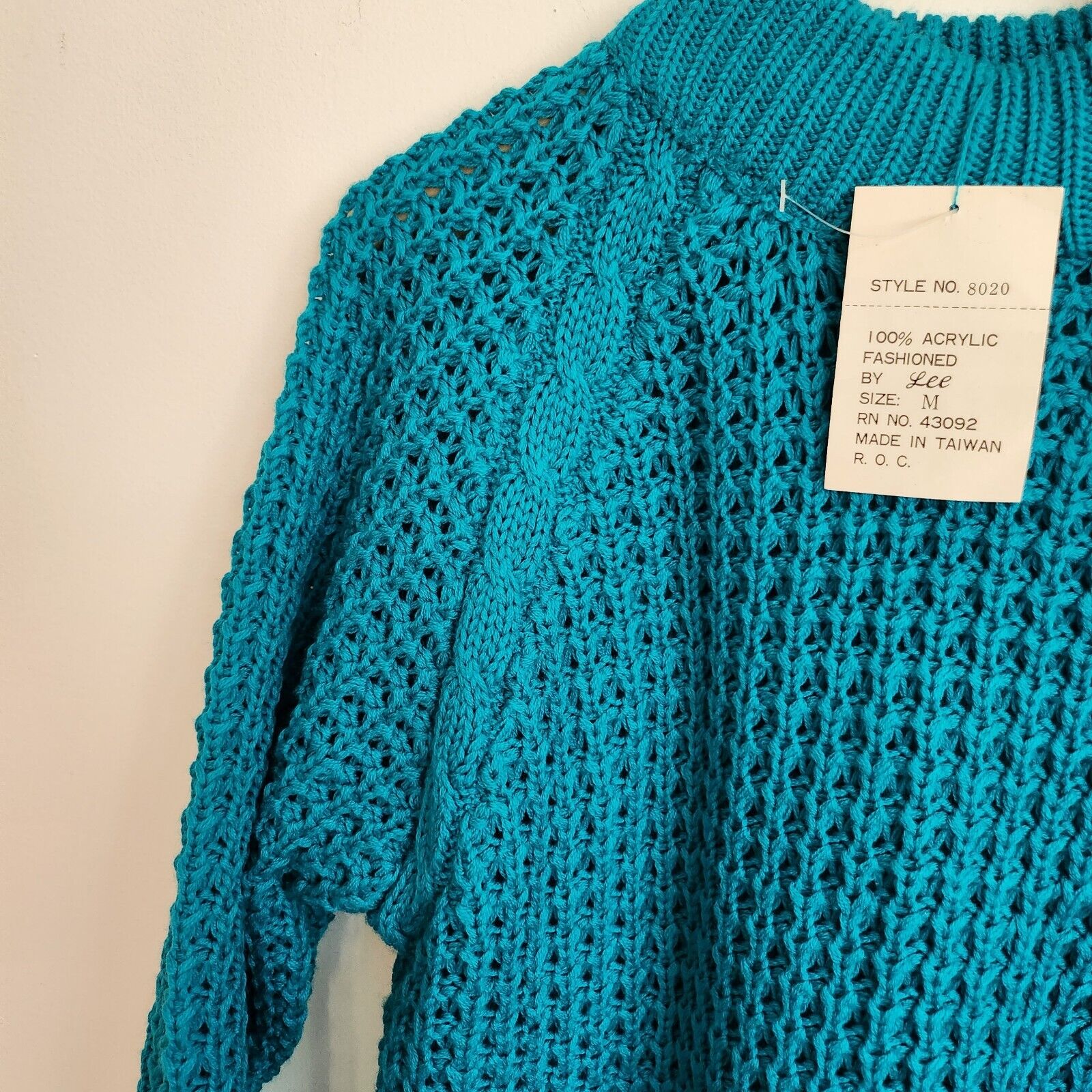 New rare 60s/70s Vintage Lee sweater. Women's siz… - image 3