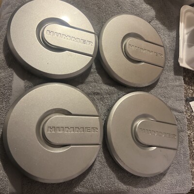 GM OEM Hummer H2 Silver Wheel Covers Hub Center Caps 9594461 Set  