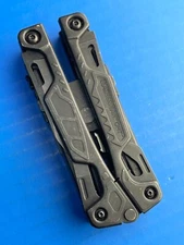 Leatherman OHT One Handed Tool Multi Tool Hunting Fishing Camping