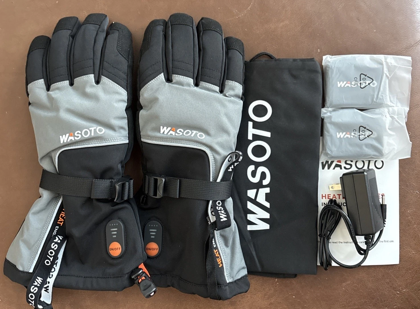 WASOTO - Unisex Heated Gloves Rechargeable Battery - LARGE - All Snow Sports
Opens in a new window o