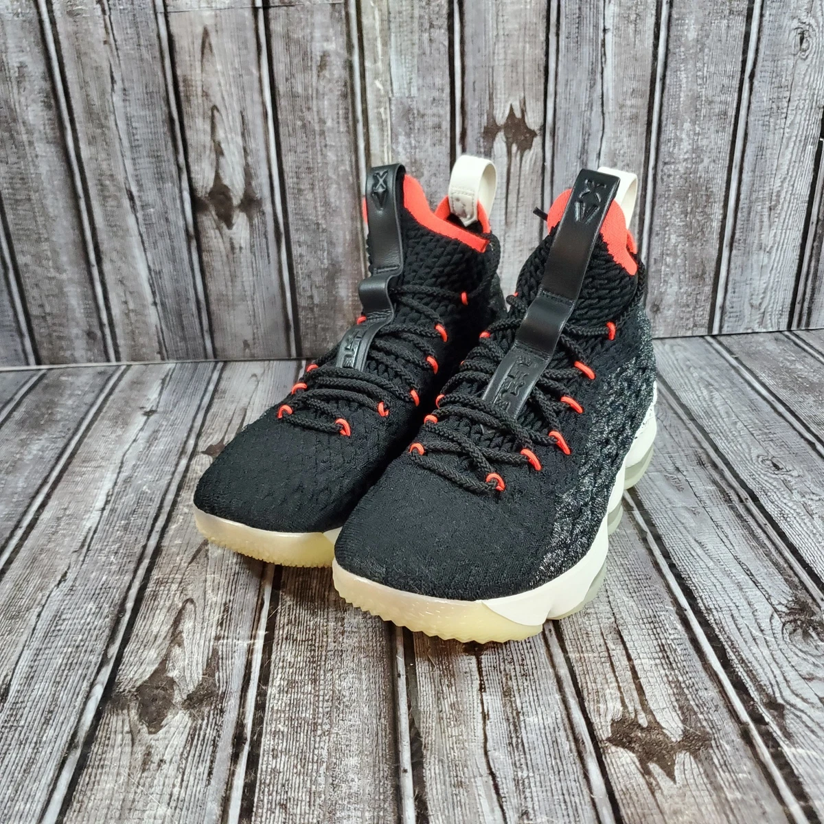 LEBRON 15スニーカー Preços baixos em Nike LeBron 15 Bright Crimson | eBay