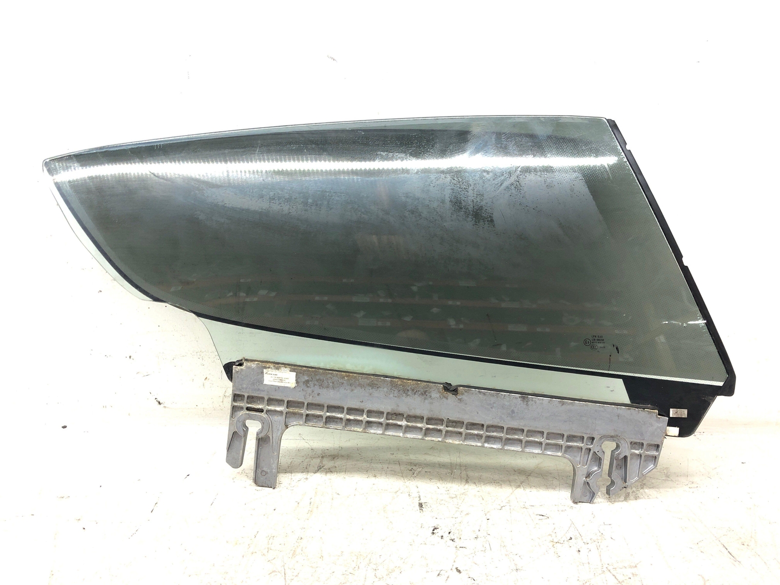 ASTON MARTIN RAPIDE RIGHT PASSENGER REAR DOOR GLASS WINDOW AD43-F25828-AC OEM