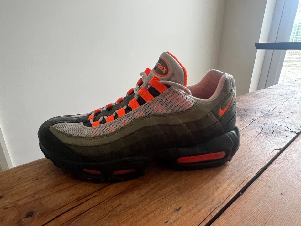 Size 7 - Nike Air Max 95 Neutral Olive, photo 4 of 5