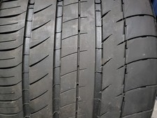 1 Used 3053019 Michelin Pilot Sport Ps2 N2 30530zr19 102y - Sidewall Graze