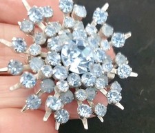 Vintage STARBURST sunburst BROOCH Rhinestone Layered Blue Glass Pin O8