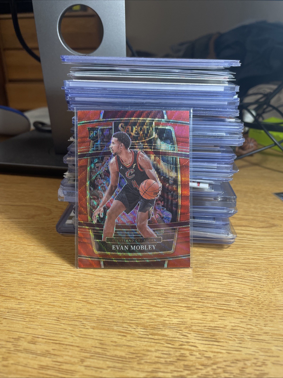 2021-22 Panini Select - Concourse Evan Mobley #5 Red Wave Prizm (RC)