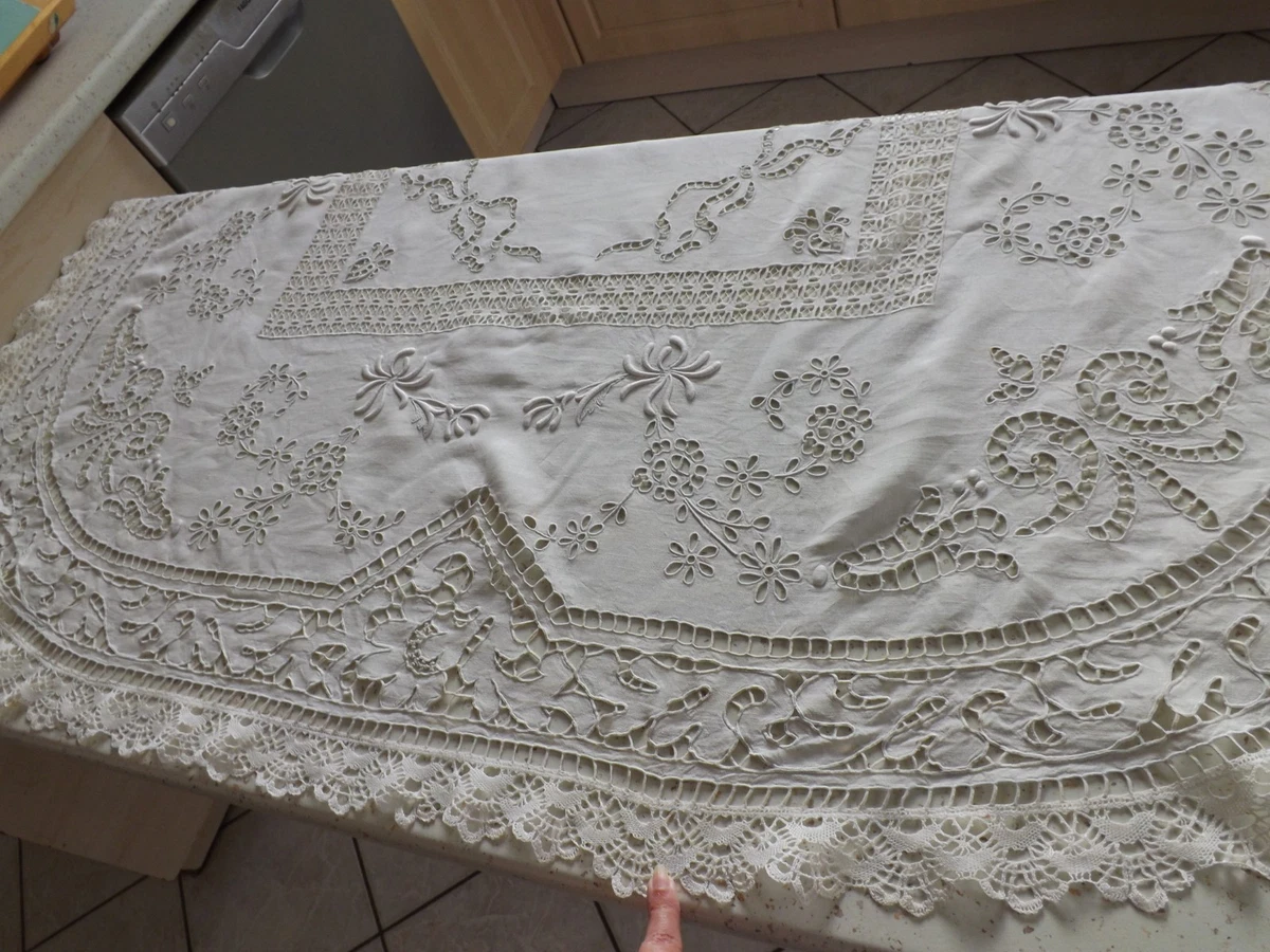 Nappe rectangulaire en dentelle brodée - Style vintage - Motif floral - Pour salle à manger - 152,4 x 304,8 cm - Noir