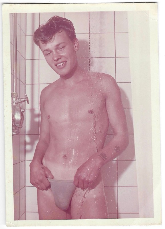Original 1960s Champion Studio KJELD HELM 3.5 x 5 Photo Vintage Shower Physique