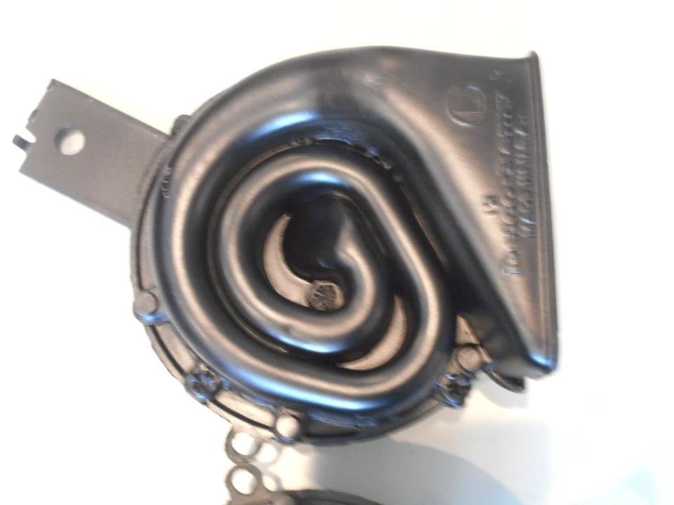 1969 1970 70 69 Impala Chevrolet DELCO-REMY HORNS HI LO PAIR ORIGINAL HIGH LOW - Image 3 of 4